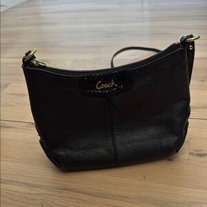 Coach Black Leather Women's Bag- Pre-owned